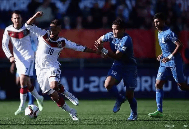 MK体育app-孟菲斯灰熊发布备战花絮，清晨战术微调，法国杯任务艰巨，年轻球员得到机会的简单介绍